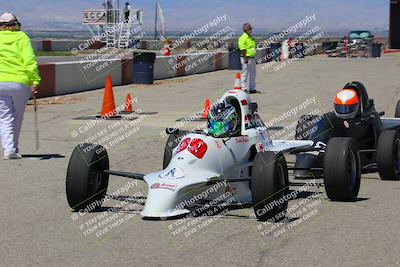 media/Jun-05-2022-CalClub SCCA (Sun) [[19e9bfb4bf]]/Around the Pits/